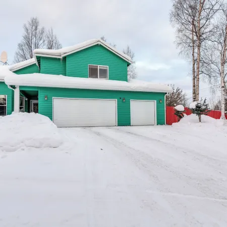 Anchorage Home about 8 Mi to Downtown!