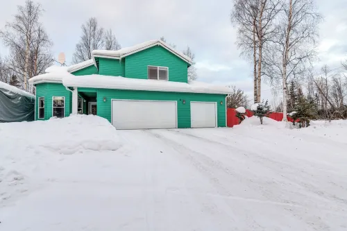 Anchorage Home about 8 Mi to Downtown!