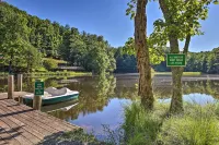 Family Cabin & Deep Gap Game Room & Scenic Views - Tiny houses