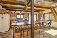 Swiss-Style Chalet w/ Fireplace - Near Story Land! - balcony