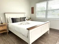 BBQ Grill and Shared Amenities - Stylish Escape Hotels in Clearwater