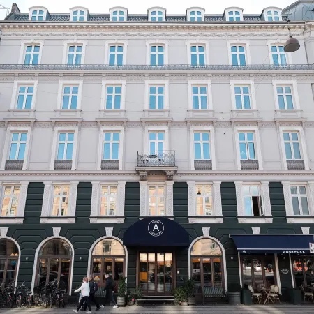 Hotel Alexandra Отели рядом с достопримечательностью «Площадь Гаммельторв»