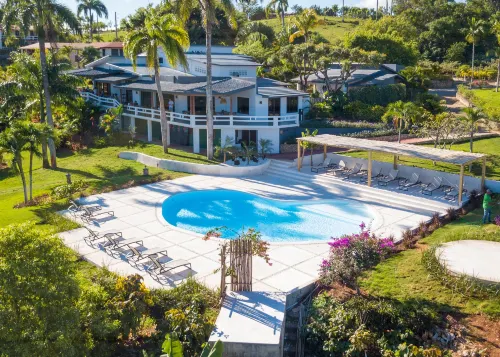 Catalina Tropical Lodge Hotel di Cabrera