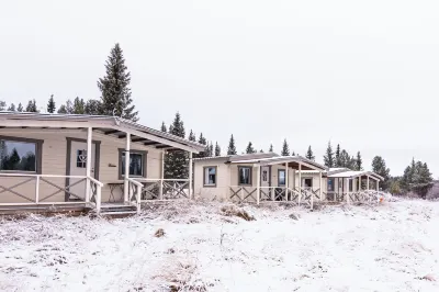 オーロラリバーキャンプガラスイグルーアンドキャビン のホテル