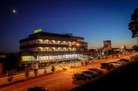 Hotel Lara فنادق في Lovelhe