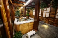 Café Quinson Relais de Charme Hotels in Ла-Саль