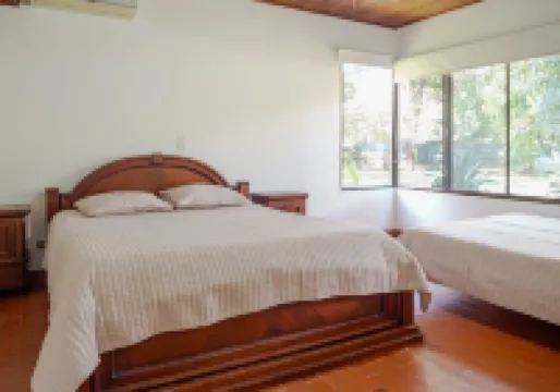 Santa Ana Colonial, Colonial Retreat w/ Private Pool & Lush Gardens Hotels in Santa Fe de Antioquia