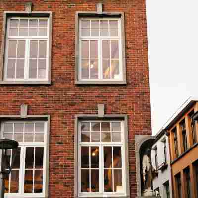 A Place Antwerp - Boutique Suites & Flats - Leeuwenstraat 20 Hotel Exterior