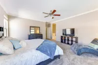Group Getaway w/ Pool & Patio in San Tan Valley! - Swimmingpools
