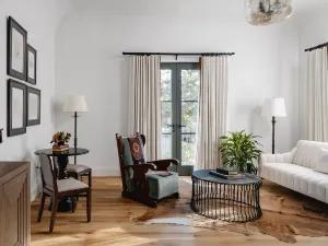 Commodore Perry Estate, Auberge Resorts Collection