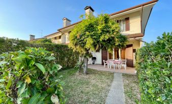 Homely Villa with Private Garden and Shared Pool