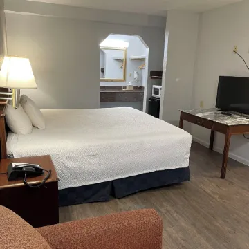 FairBridge Inn & Suites McDonough