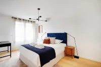 Sleek & Refined Apartment - Levallois-perret Hôtels à : Levallois-Perret