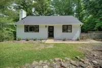 Maryland Vacation Rental w/ Private Pool & Dock - Homestays