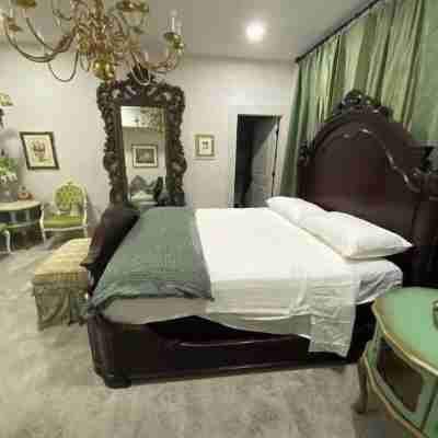The Mash Manor Rooms