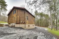 Family-Friendly Tyrone Cabin with Deck Near Hiking