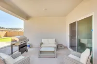 Maricopa Home w/ Putting Green & Covered Patio! - Homestays
