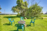 Cozy Greenwich Vacation Rental w/ Fire Pit - С парковкой