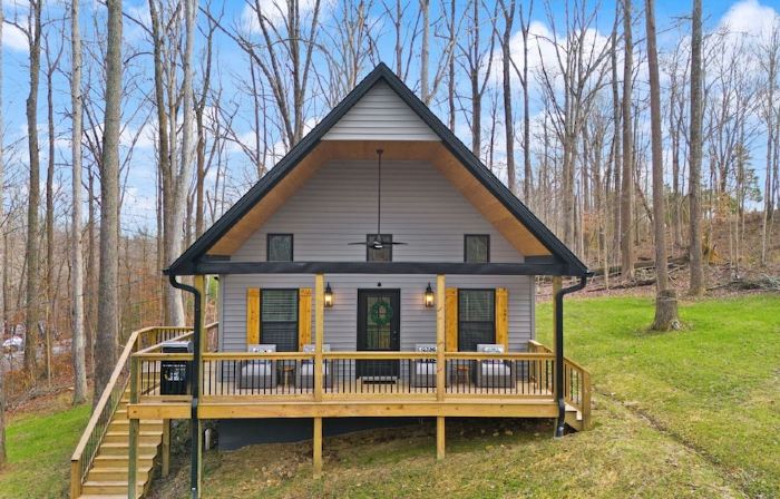 Spacious 3-bedroom house near Nolin Lake/Mammoth Cave, WiFi, Grill, Fire Pit!