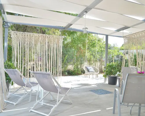 Alekos 豪華套房-提供24小時免費機場接送 斯帕塔-阿爾泰米扎酒店