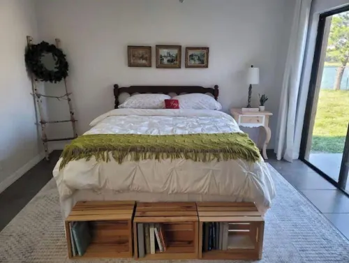 Cozy Getaway 5 Min Walk to Parks