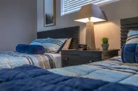 Indoor/outdoor pool, hot tub and boat slip! NO STAIRS Hotel a Village of Four Seasons