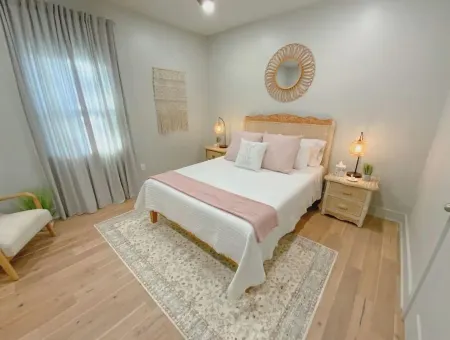 Dreamy Getaway 2br|2ba, Relaxing Backyard w/ Mural Отели рядом с достопримечательностью «Зоопарк Мемфиса»