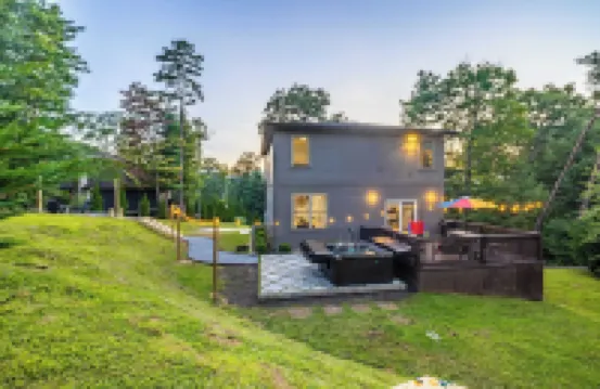 Hot Tub Fire Pit Mountain Views 10Min to Avl Modern Escape by Avanstay