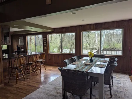 Little Juniata River House - A Fly Fishing and Family Retreat