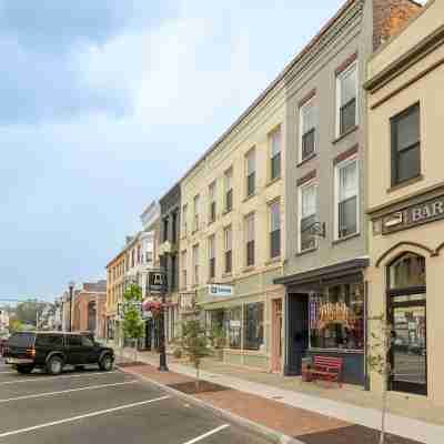 Modern Studio APT in the Heart of Downtown Geneva Others