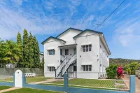 Townsville Suites - Parkplatz