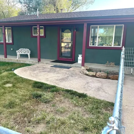 Charming 2-bedroom cottage in beautiful Colorado Springs