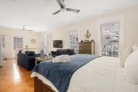 Huge Studio on State St. Bristol - On parade route