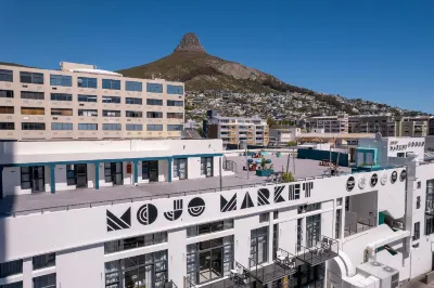 Mojo Hotel & Market Hotel di 