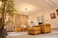 Spacious 3-4-bedroom apartment with fitness room, WiFi in enchanting Lagos Hotels in Ikoyi I