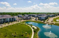 Designer Retreat with Patio and Resort Amenities - Stylish Escape