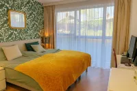 20 minutes to Amsterdam Hotel di 