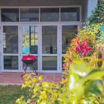 4-bedroom bungalow in charming Nuwaraeliya with WiFi access Hotel Exterior