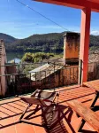 Charming new apartment with river view Hotels in Sertã