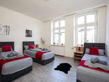 Serviceroom24 - Apartment 5 in Recklinghausen Hoch Wlan - TV - 24-7 Check-in Отели рядом с достопримечательностью «Engelsburg»