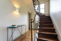 Maison de Maître Charmante Avec Grand Jardin en Plein Coeur de Vouvray Hotels in Vouvray