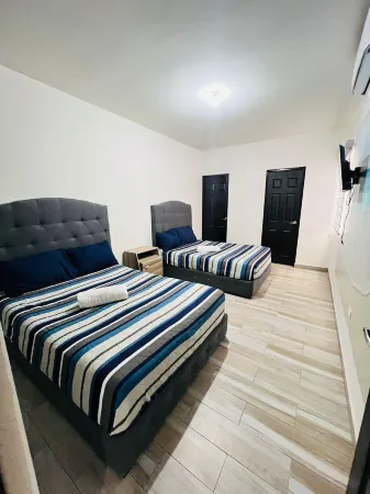 Charming San Carlos B&B with Private Pool & BBQ Отели рядом с достопримечательностью «Barajitas Canyon»