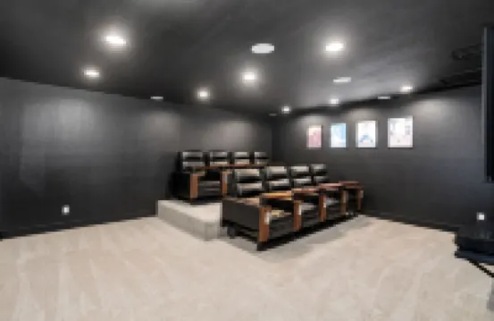 Resort Villa /Heated Pool /Pickleball