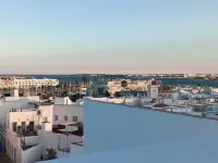 Charming house just two minutes from the historic center of Ayamonte. Hôtels à : Ayamonte