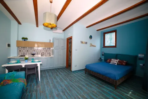 Luisella studio apartment: sleeping in a scenic lemon grove on the Amalfi Coast!