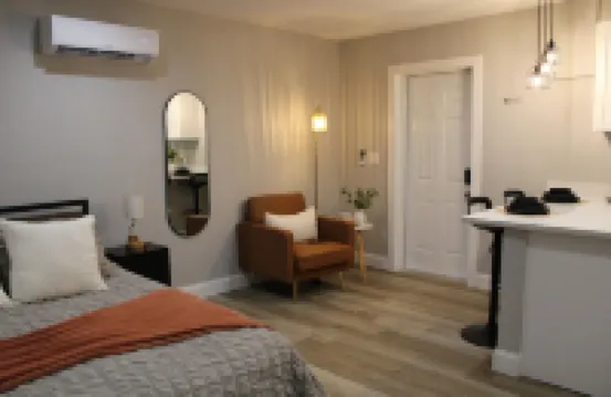 Cozy & Stylish Studio Getaway