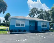 2526 Modern Studio in Historic Area