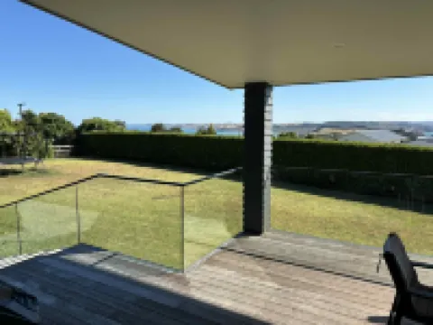 Coastal Paradise 4 bedroom Home with plenty of space for the boat