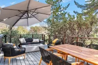 Sky Ridge Cabin  · Culdesac w/ Level Entry Access & Entertainment