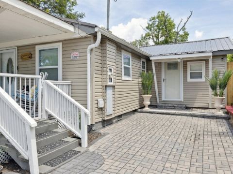 Cozy Pigeon Forge Suite • Hot Tub, Views & Near Dollywood - Honeycomb's Suite